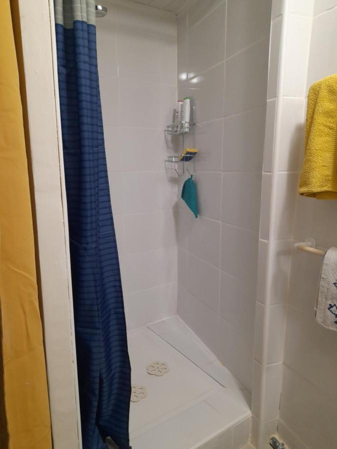 Les Melias T1 Apartment Roujan ภายนอก รูปภาพ